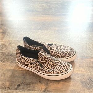Vans slip on Leopard shoes size 6